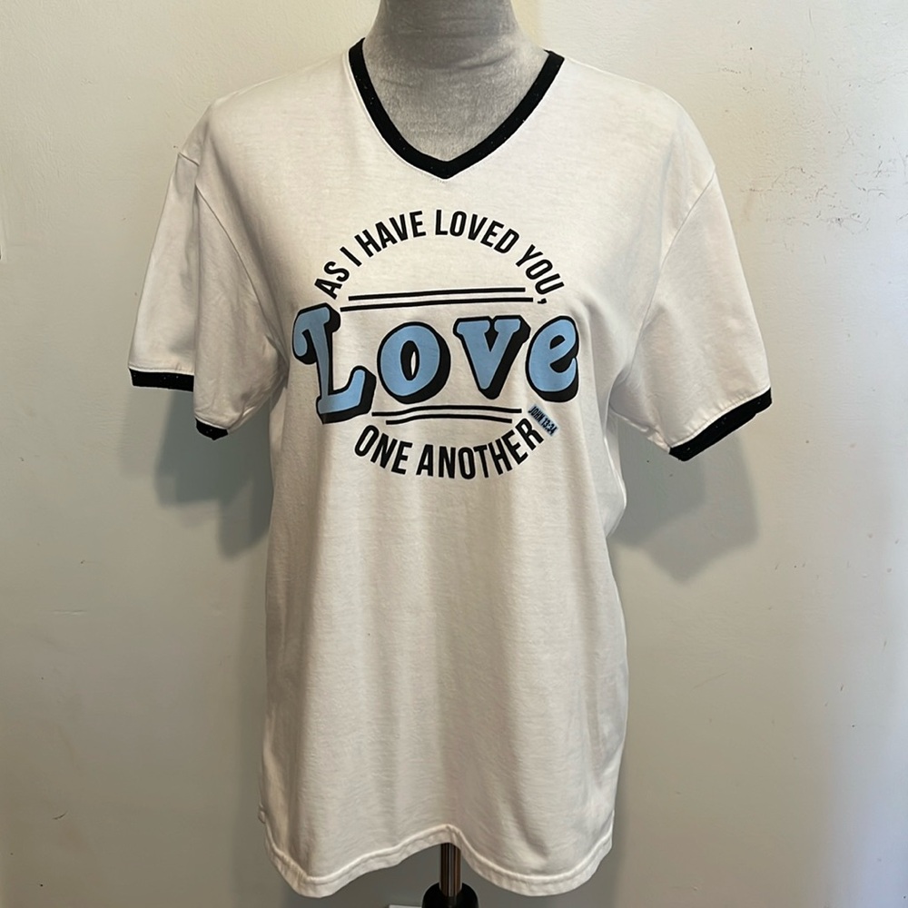 Love Tshirt